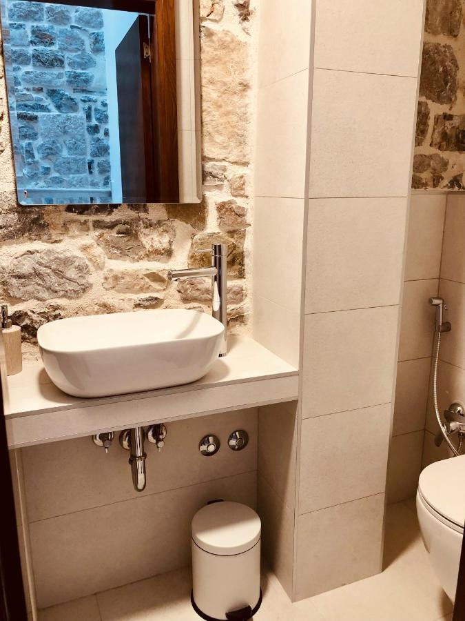 Guesthouse Giraffe Donja Lastva Eksteriør bilde